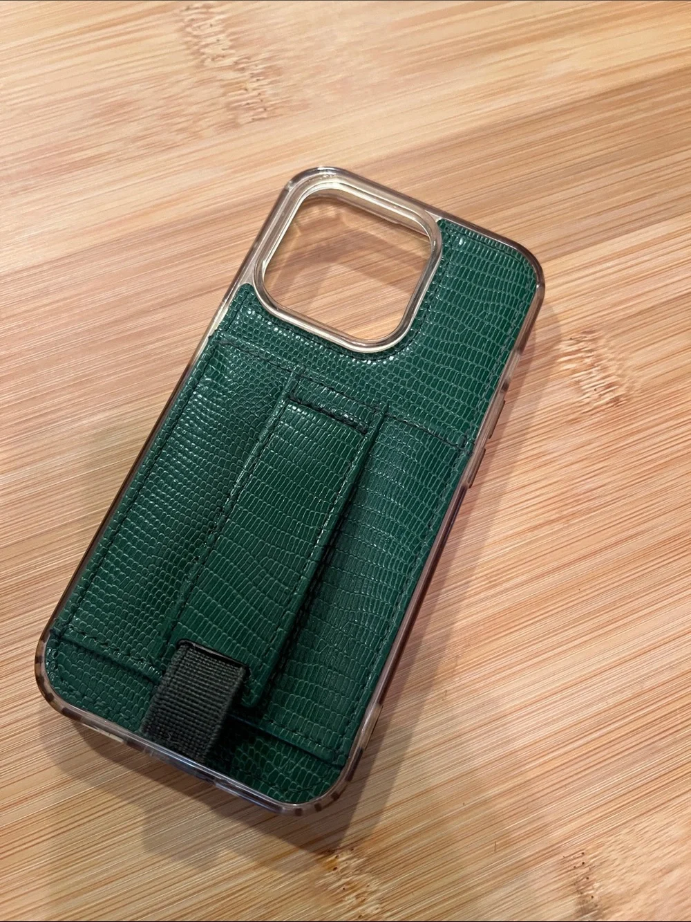 Walli Green Leatherette Phone Case with Integrated Hand Strap iPhone 14 Pro